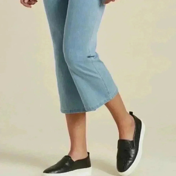 Peach: Stretch Denim Cropped Flare - Picture 2 of 7